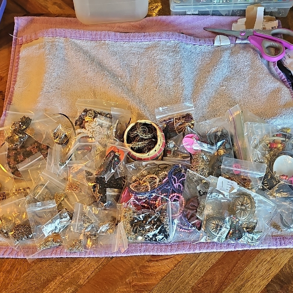 Huge Bundle Of Junk Jewelry 4 Pounds